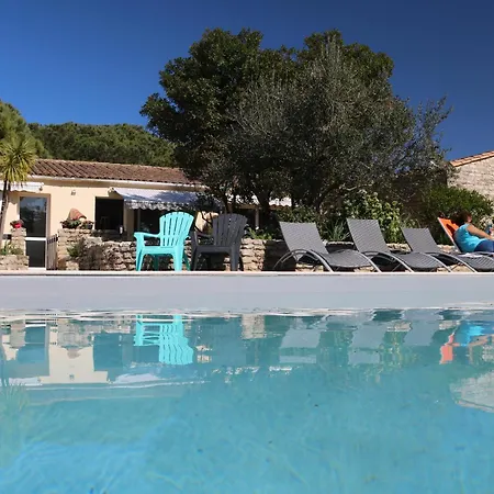 Del Re 9 Dans Avec Piscine