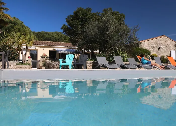 Del Re 9 Dans Avec Piscine